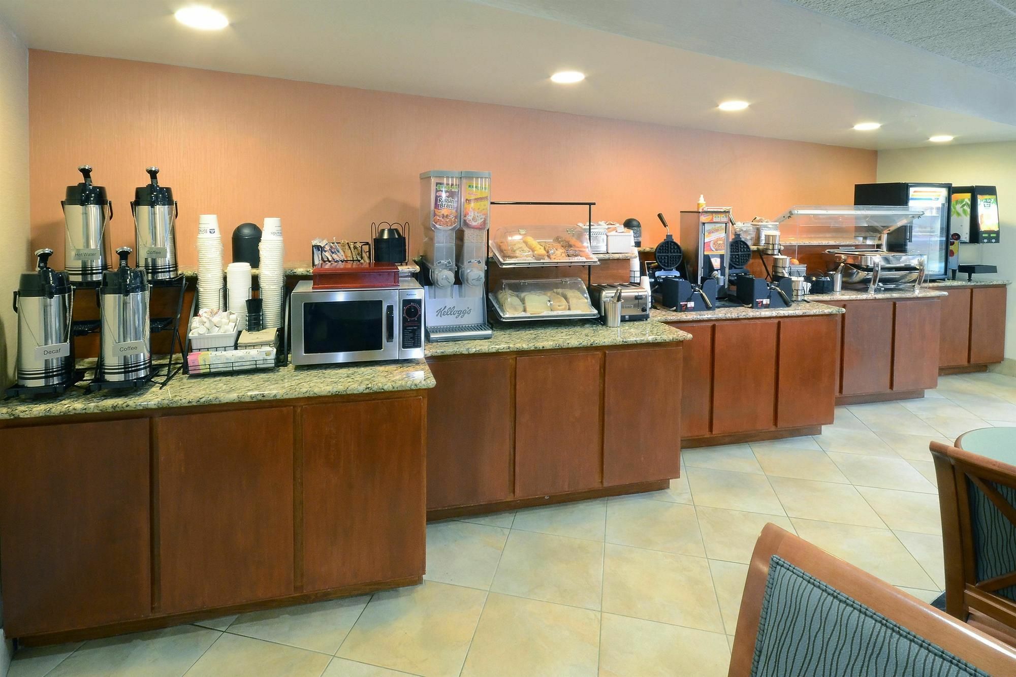 Best Western Plus Wilmington / Wrightsville Beach Buitenkant foto